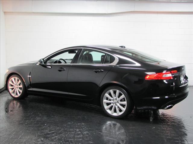 2011 JAGUAR XF Premium