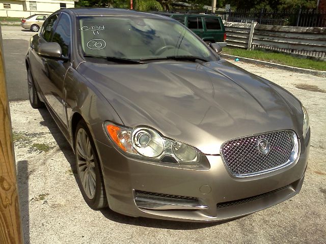 2011 JAGUAR XF EX ULEV