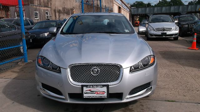 2012 JAGUAR XF SLT Plus Quad Cab Short Bed 4W