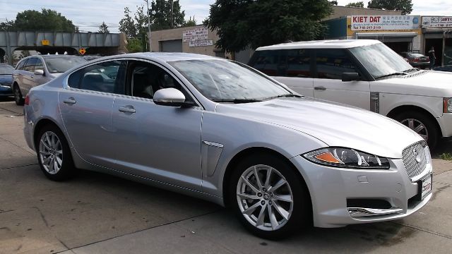 2012 JAGUAR XF SLT Plus Quad Cab Short Bed 4W