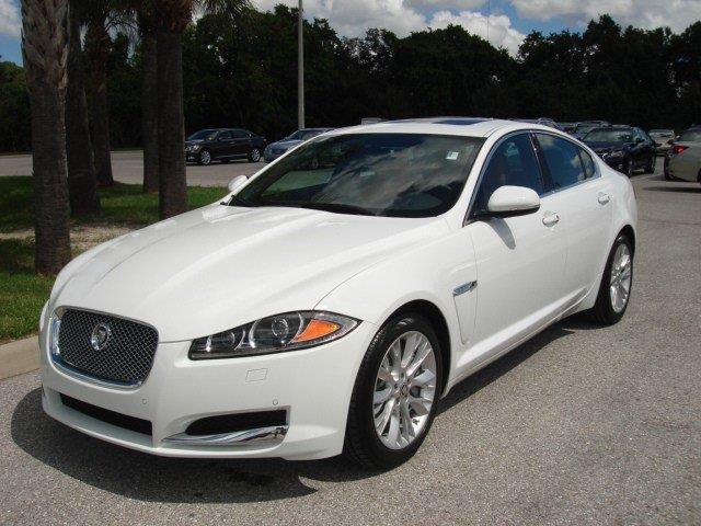 2013 JAGUAR XF HB AT (natl)