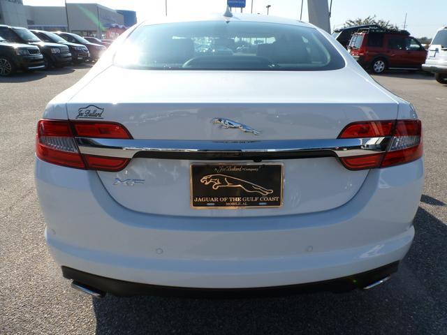 2013 JAGUAR XF D/L