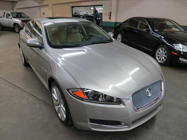 2013 JAGUAR XF 1140 Down