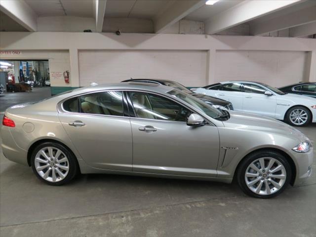 2013 JAGUAR XF 1140 Down
