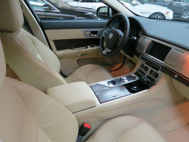 2013 JAGUAR XF 1140 Down
