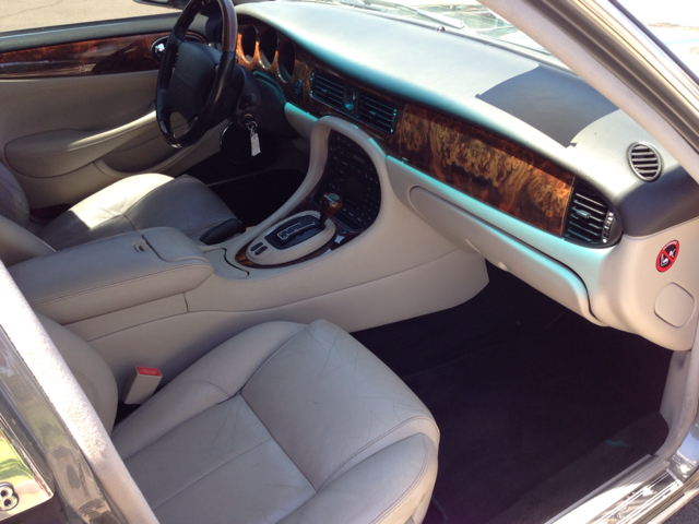 2003 JAGUAR XJ-Series 2.2L Manual