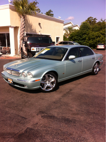 2006 JAGUAR XJ-Series SUV