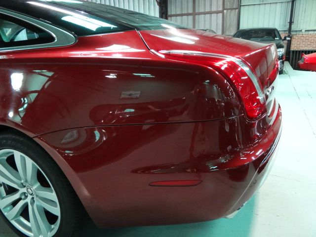 2011 JAGUAR XJ SE 7pass