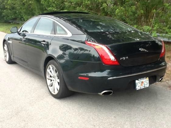 2011 JAGUAR XJ SE 7pass