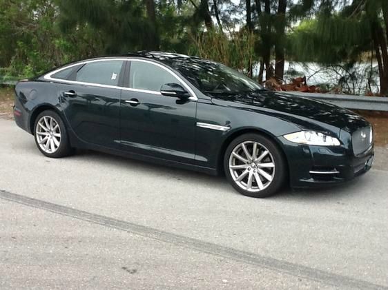 2011 JAGUAR XJ SE 7pass