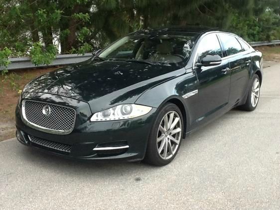 2011 JAGUAR XJ SE 7pass