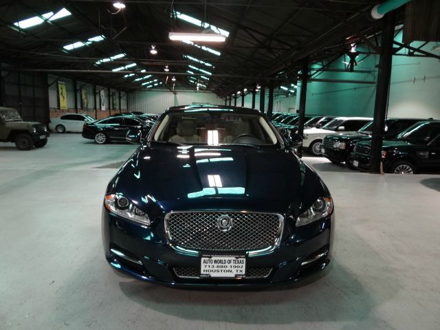 2011 JAGUAR XJ SE 7pass