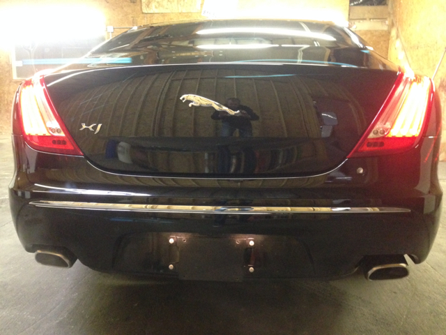 2012 JAGUAR XJ SE 7pass