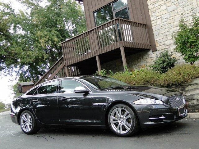 2012 JAGUAR XJ SE 7pass