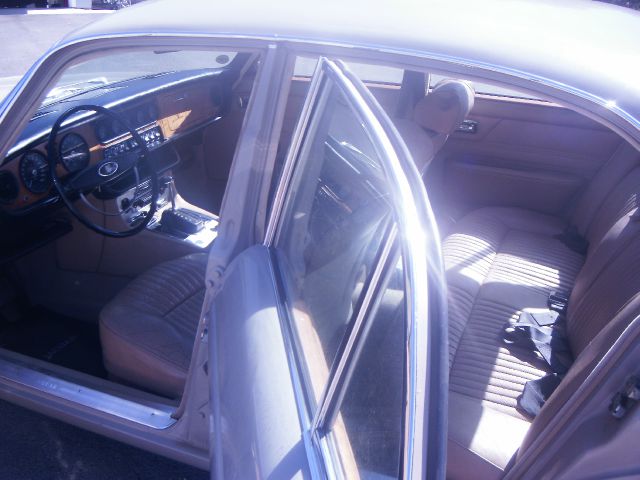 1971 JAGUAR XJ6 Premium