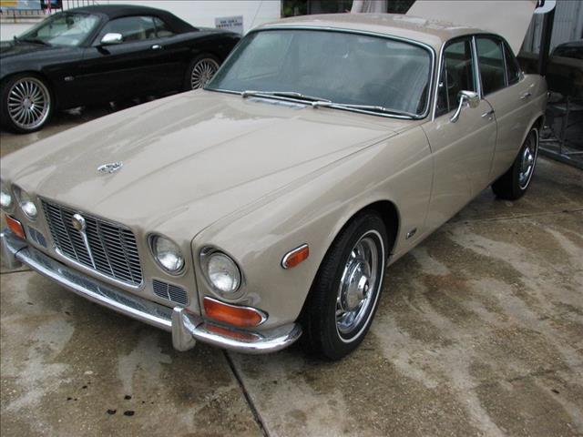 1972 JAGUAR XJ6 Unknown