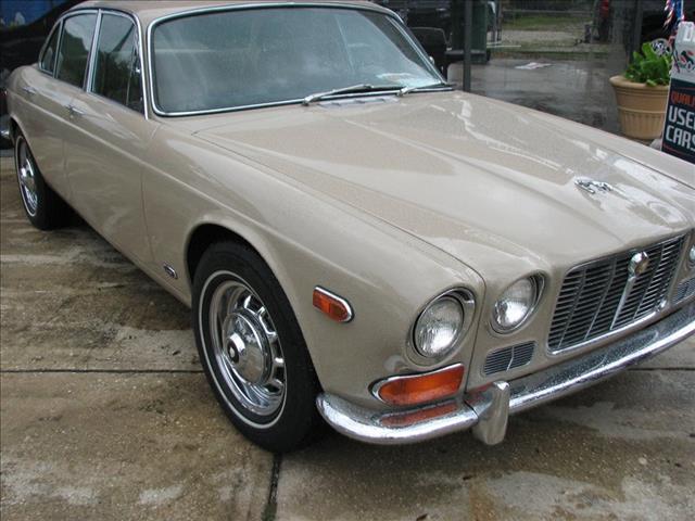 1972 JAGUAR XJ6 Unknown