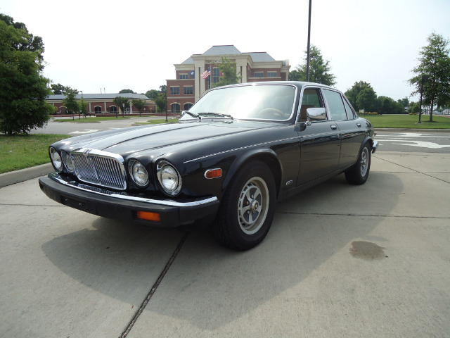 1985 JAGUAR XJ6 Base