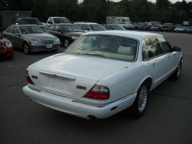 1999 JAGUAR XJ8 Coupe