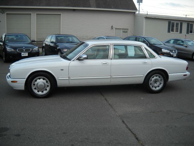 1999 JAGUAR XJ8 Coupe