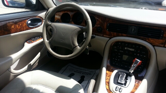 2000 JAGUAR XJ8 Base