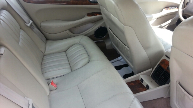 2000 JAGUAR XJ8 Base