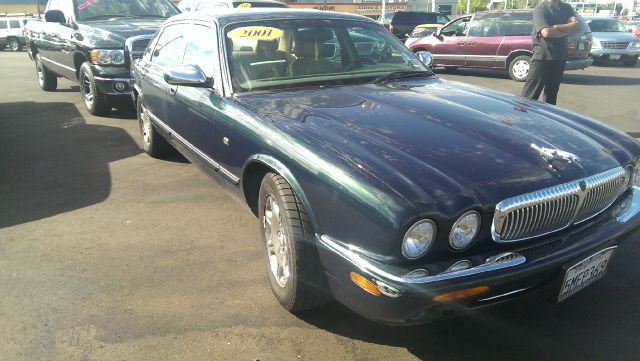 2001 JAGUAR XJ8 Coupe