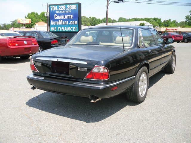 2003 JAGUAR XJ8 3.5