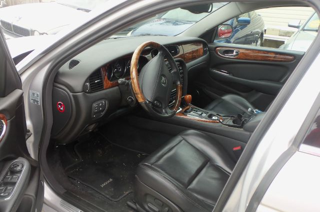 2004 JAGUAR XJ8 3.5
