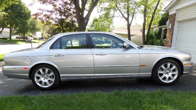 2004 JAGUAR XJ8 3.5