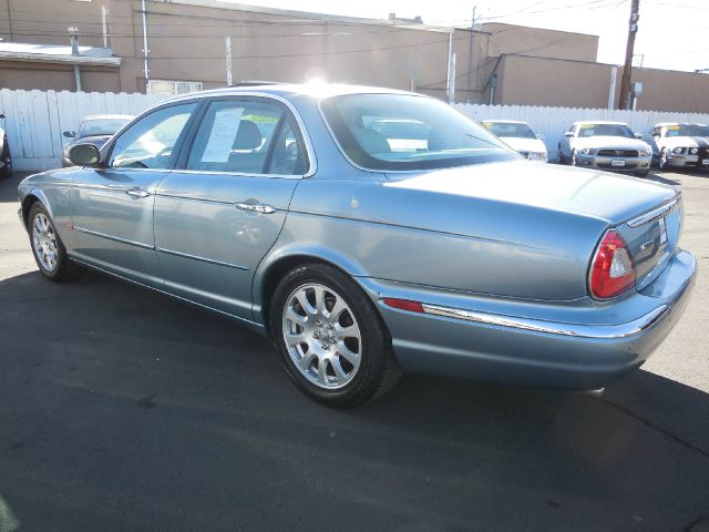 2004 JAGUAR XJ8 3.5