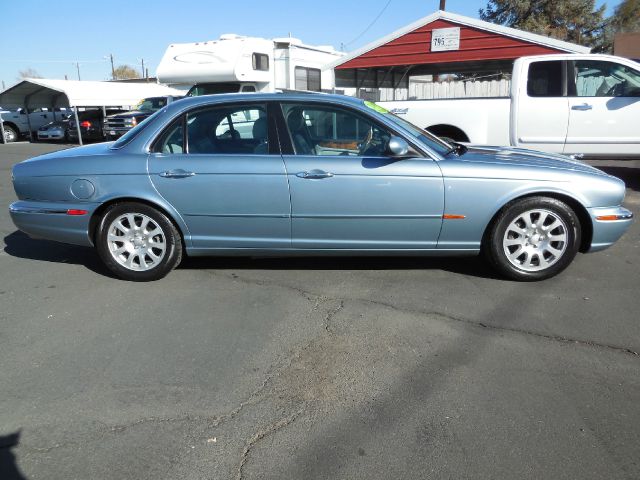 2004 JAGUAR XJ8 3.5