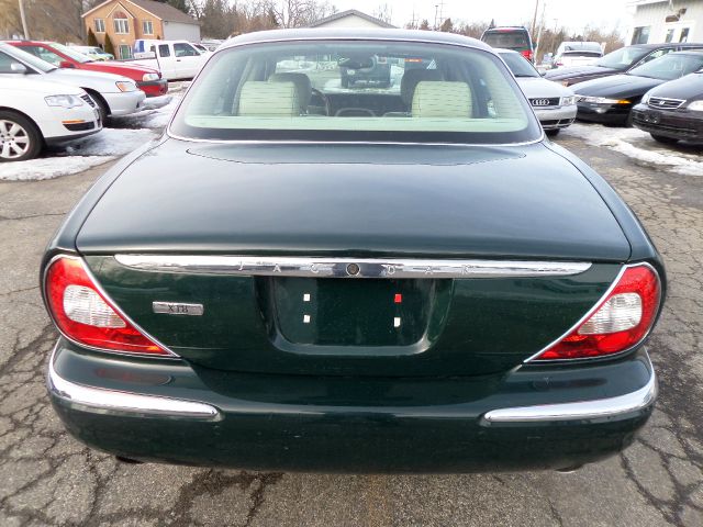 2004 JAGUAR XJ8 3.5