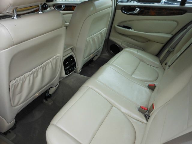 2004 JAGUAR XJ8 3.5