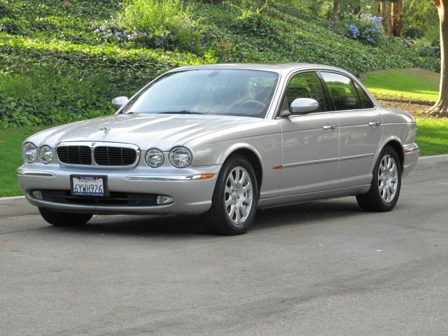 2004 JAGUAR XJ8 3.5