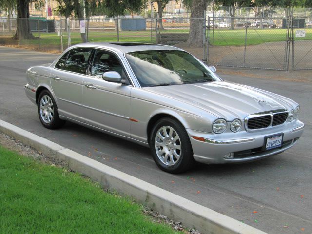 2004 JAGUAR XJ8 3.5