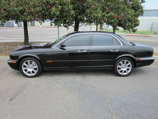 2004 JAGUAR XJ8 3.5