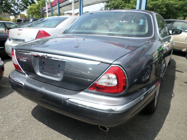 2004 JAGUAR XJ8 3.5