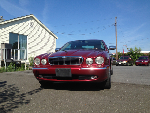 2004 JAGUAR XJ8 G3500 Box