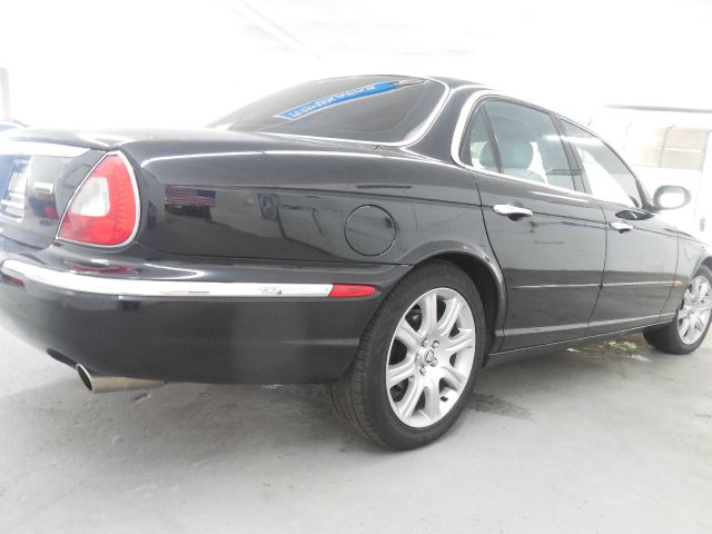 2004 JAGUAR XJ8 3.5