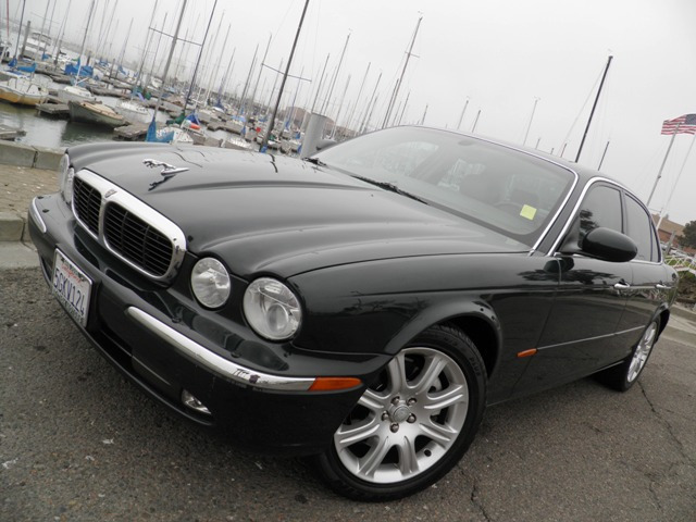 2004 JAGUAR XJ8 3.5
