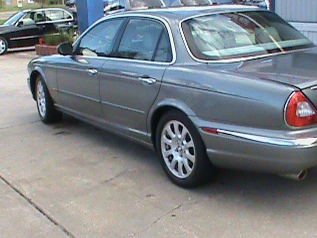 2004 JAGUAR XJ8 3.5