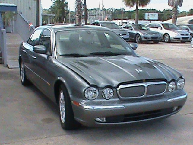2004 JAGUAR XJ8 3.5