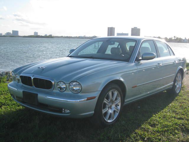 2004 JAGUAR XJ8 3.5