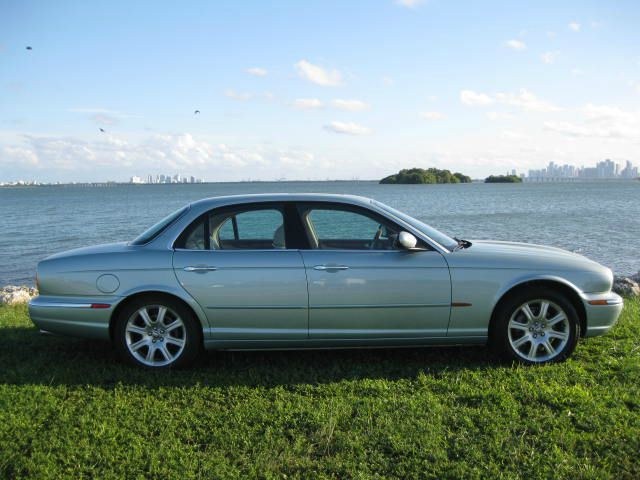 2004 JAGUAR XJ8 3.5