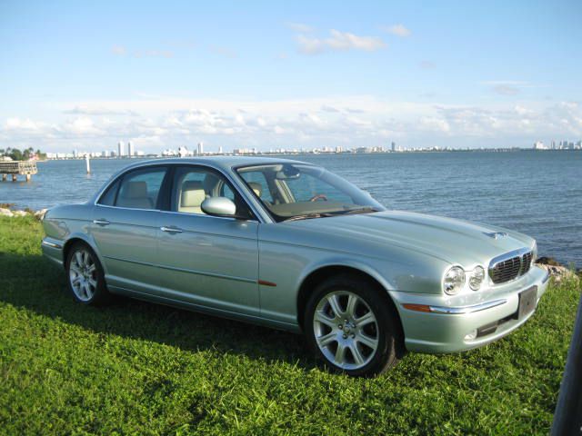 2004 JAGUAR XJ8 3.5