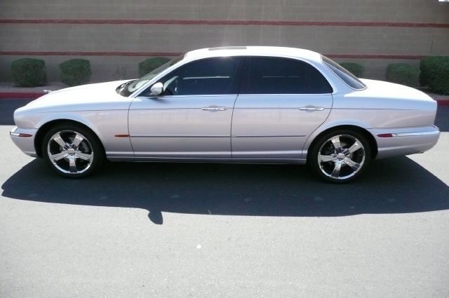 2004 JAGUAR XJ8 3.5