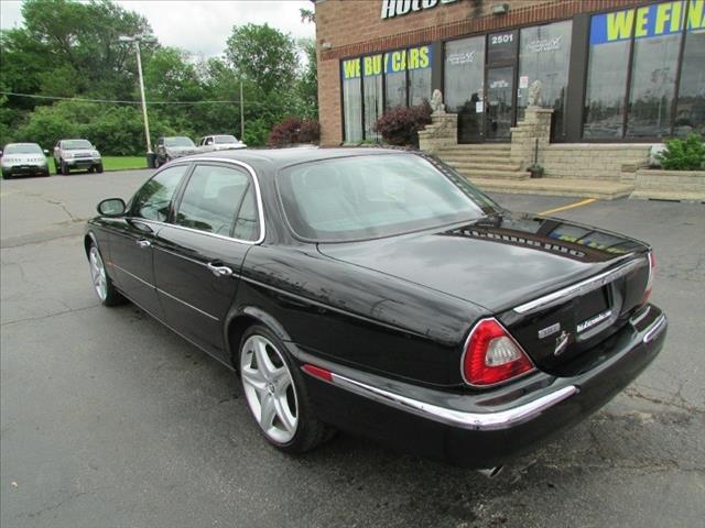 2005 JAGUAR XJ8 Sweptline
