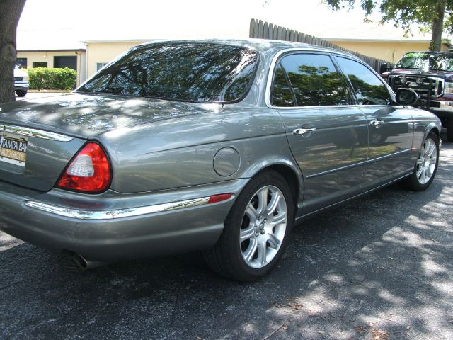 2005 JAGUAR XJ8 Sport Alloys Sunroof