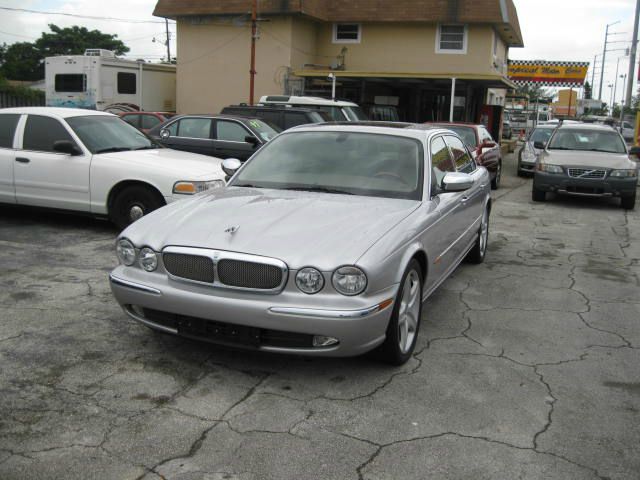 2005 JAGUAR XJ8 Sport Alloys Sunroof